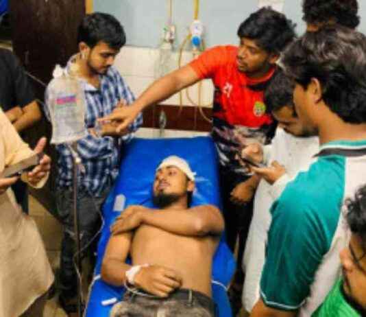 Three Students Representatives Injured in Sarail Attack three-students-representatives-njured-in-sarail-attack