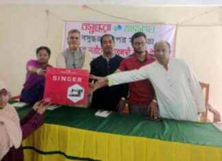 Women in Dhaka Find Sewing Machines through Basundhara Shubhsohgo. women-in-dhaka-find-sewing-machines-through-basundhara-shubhsohgo