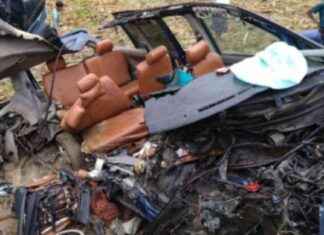 3 dead in clash between truck and microbus in Dinajpur 3-dead-in-clash-between-truck-and-microbus-in-dinajpur