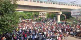 Justice for Equality: Shahbag Protests Against Assassination, Road Traffic Suspended justice-for-equality-shahbag-protests-against-assassination-road-traffic-suspended